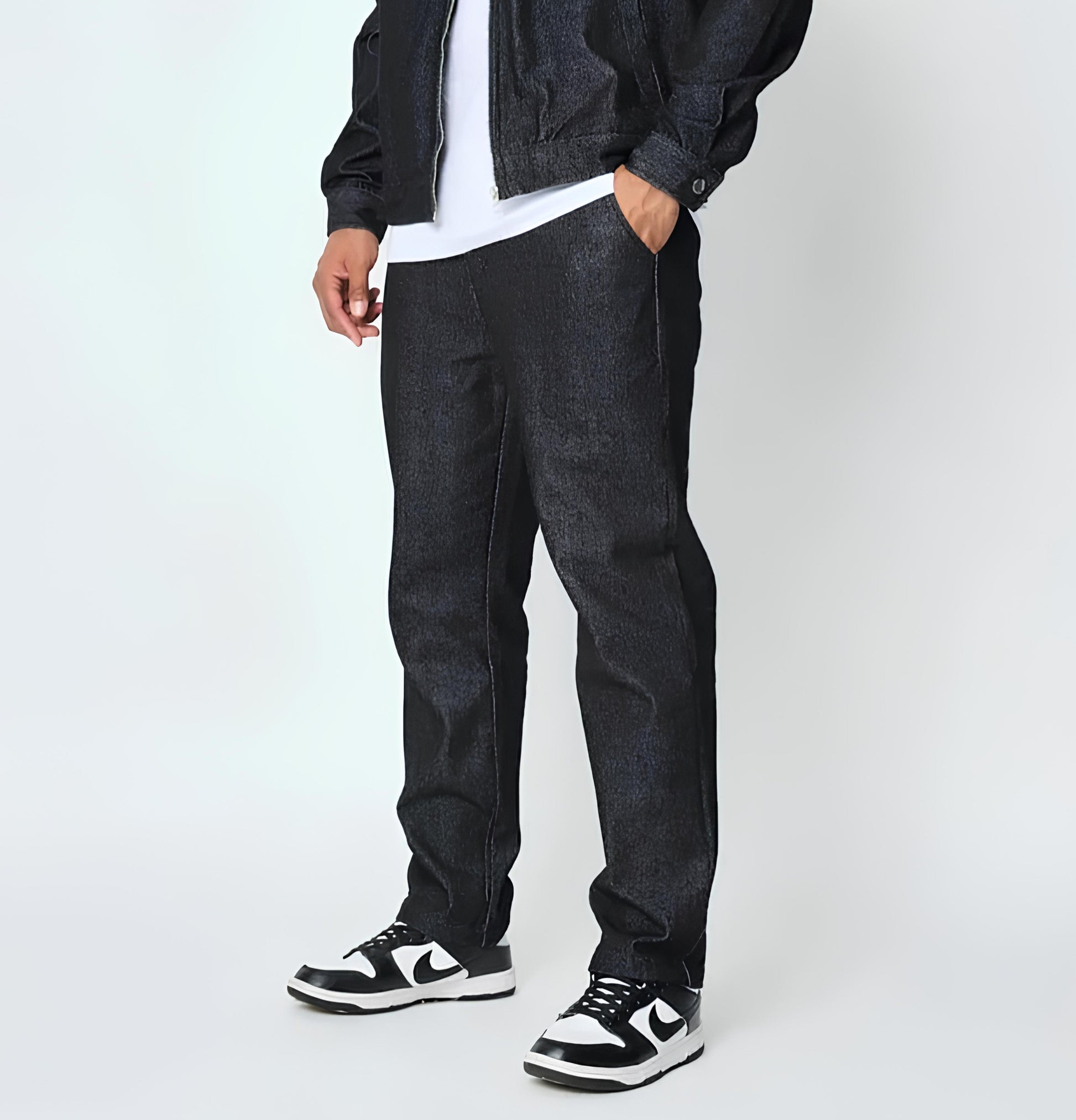 ENSEMBLE NOIR TEXTURÉ – VESTE ZIPPÉE & PANTALON DROIT